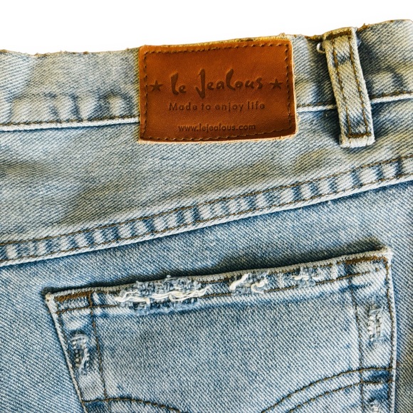 le jealous Denim - Vintage Le Jealous Beaded Floral Cut-Out Light Wash Jeans - Size W30